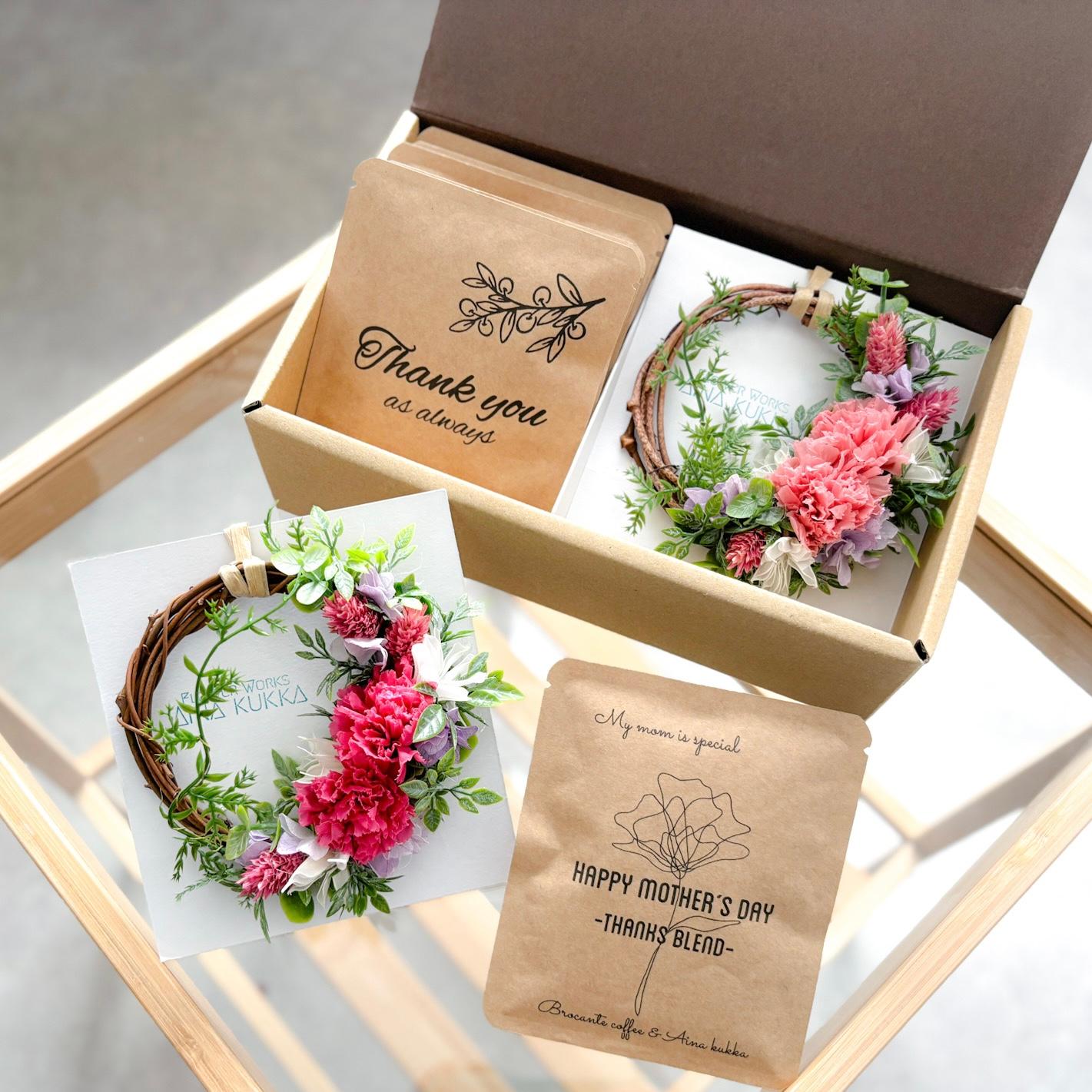 新作《母の日早割》春ギフト[お花と珈琲の贈り物]カーネーションのミニリース＋メッセージドリップバック5個～