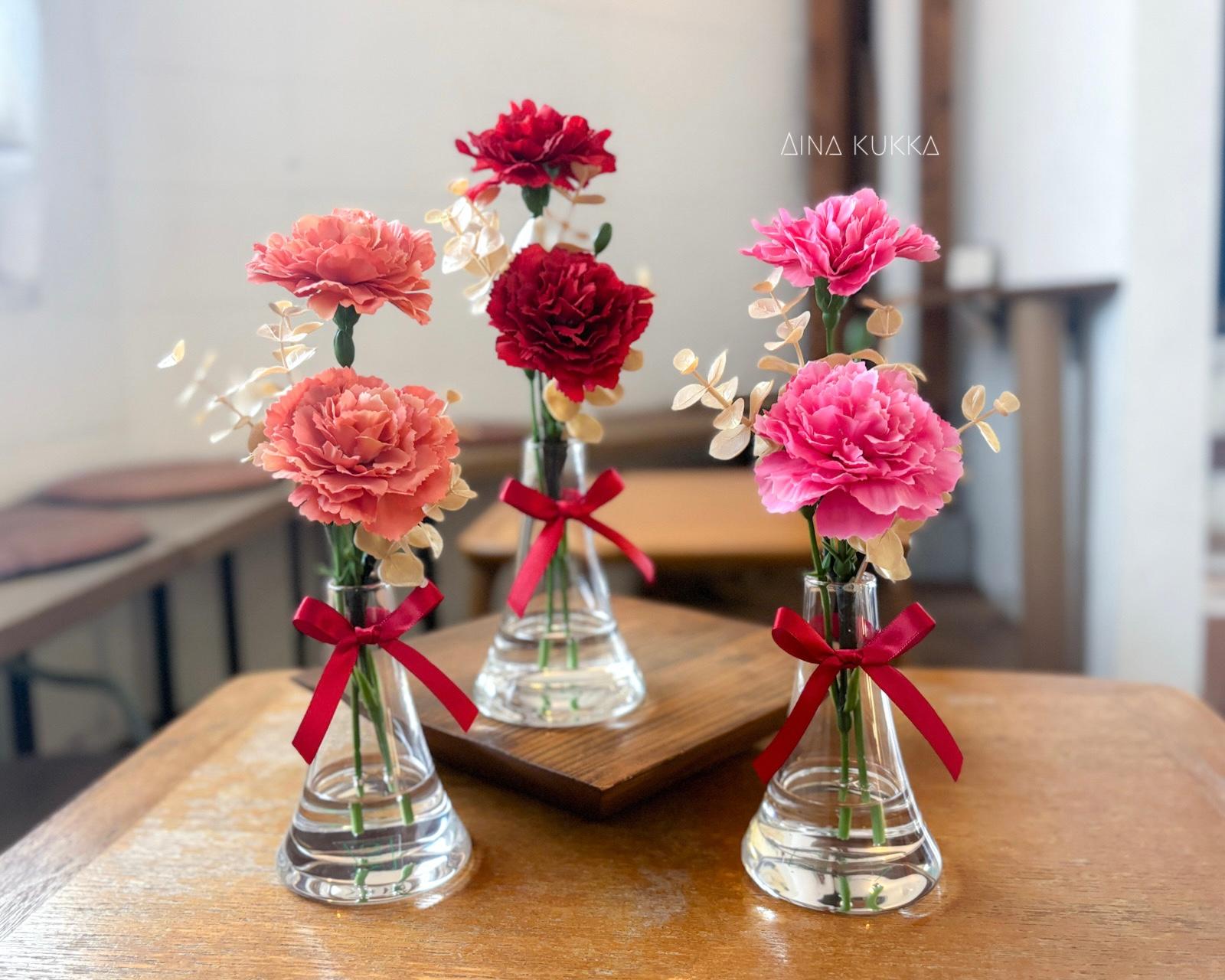 新作《母の日早割》［お花と珈琲の贈り物］カーネーションのフェイクウォーターアレンジ/選べるメッセージドリップバック5個 | 4枚目